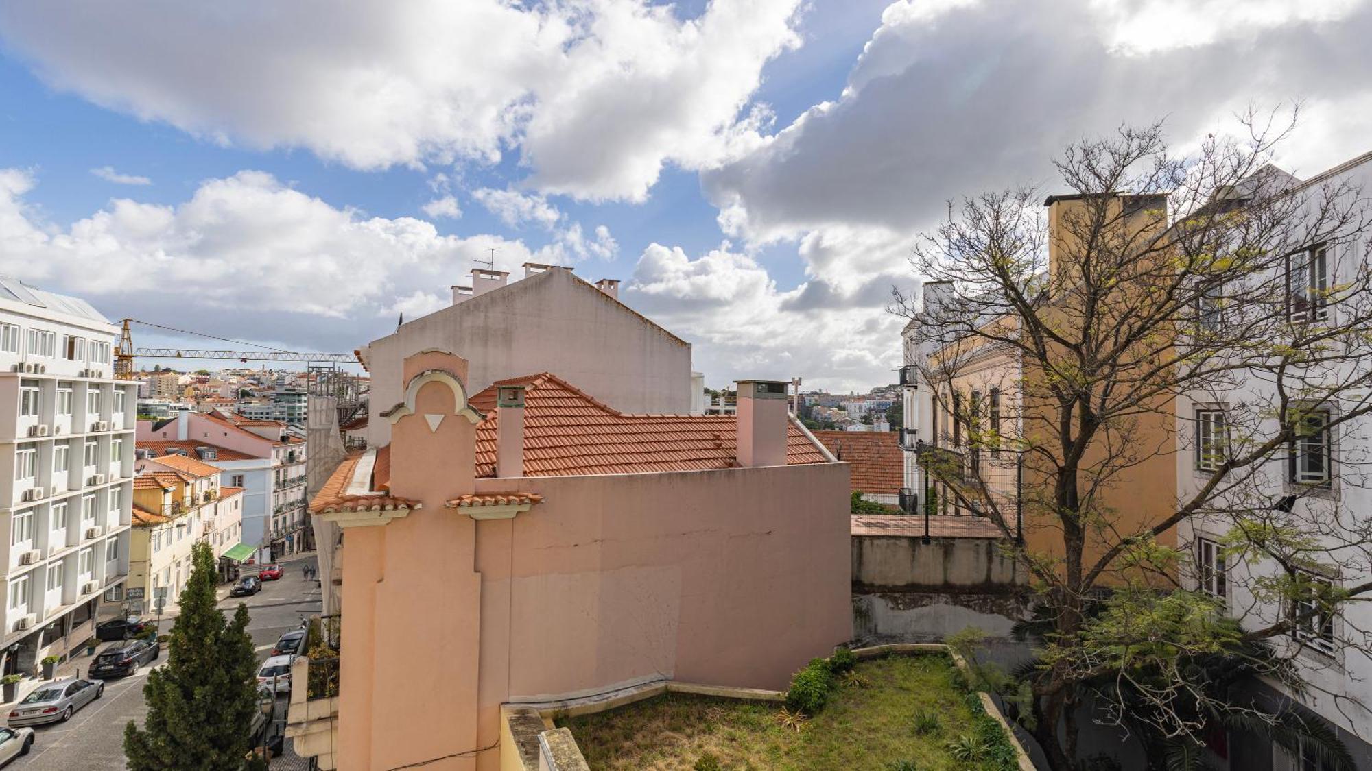 Classy 2Bdr House With Balcony By Lovelystay Lisbon Exterior photo